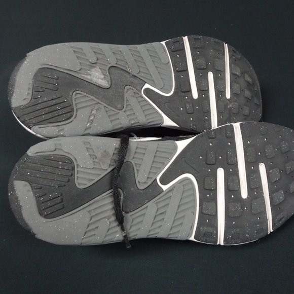 Nike Air Max Excee Kids' Sneakers BLACK GRAY YOUTH SIZE 5 5Y SNEAKERS - Picture 7 of 7